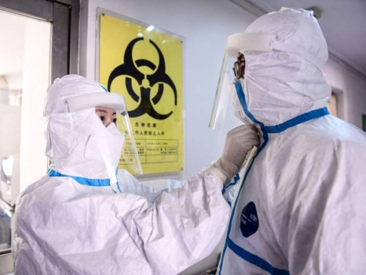 Los médicos de Wuhan, con miedo y mal protegidos frente al coronavirus