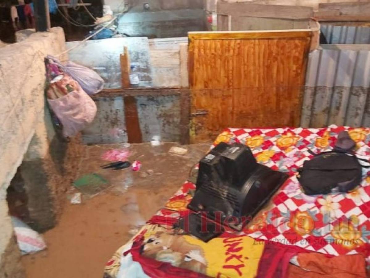 Comayagua: Lluvias dejan 15 viviendas inundadas y un adulto mayor desaparecido