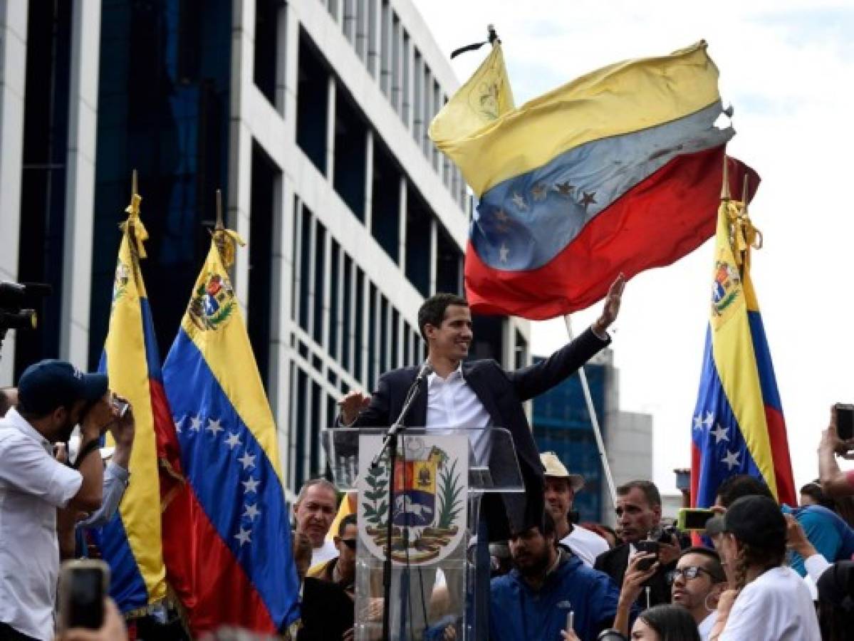 Máxima corte de Venezuela ordena investigación penal contra el Parlamento