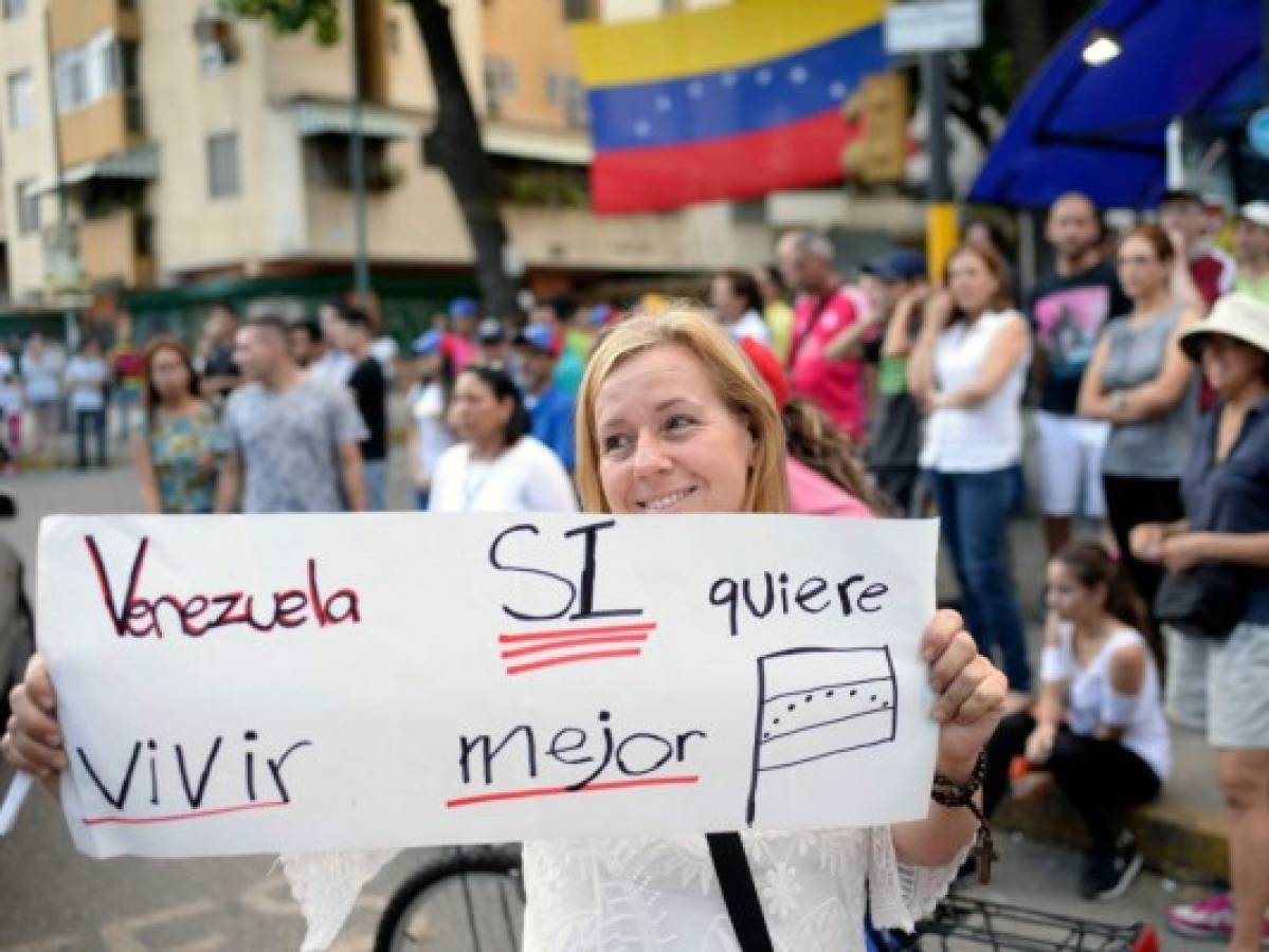 La Casa Blanca celebró voto masivo en plebiscito simbólico en Venezuela