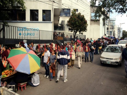 Pacientes exigen más médicos en el Seguro Social