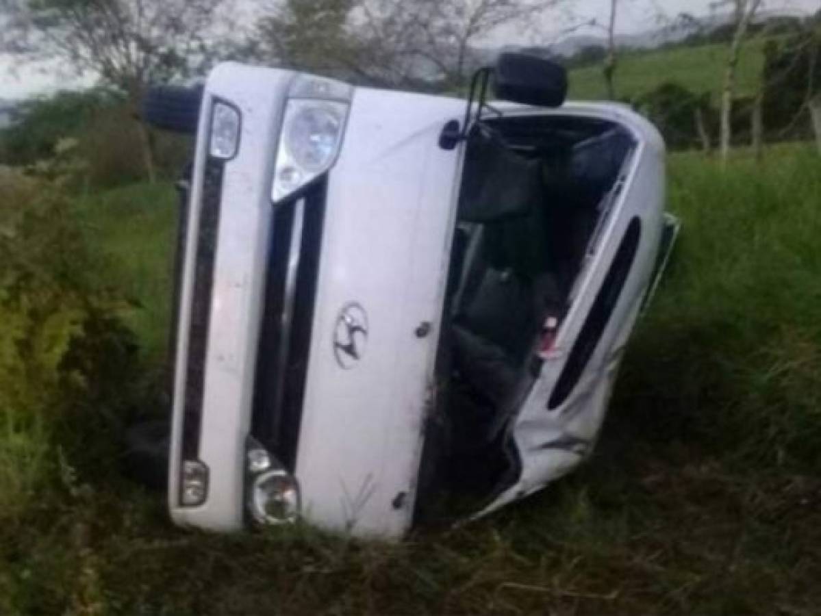Volcamiento de rapidito deja cinco heridos en San Esteban, Olancho