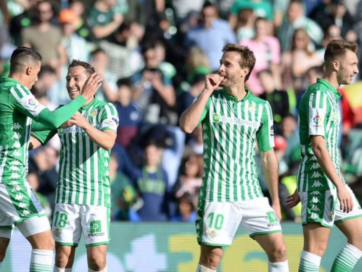 Mallorca y Betis golean a Valencia y Real Sociedad 