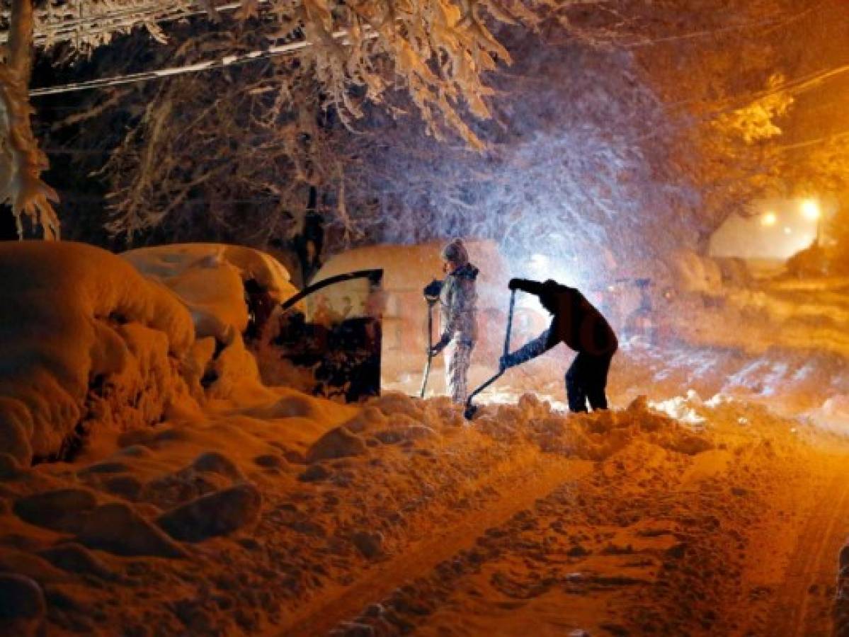 Noreste de EEUU trata de volver a normalidad tras nevadas