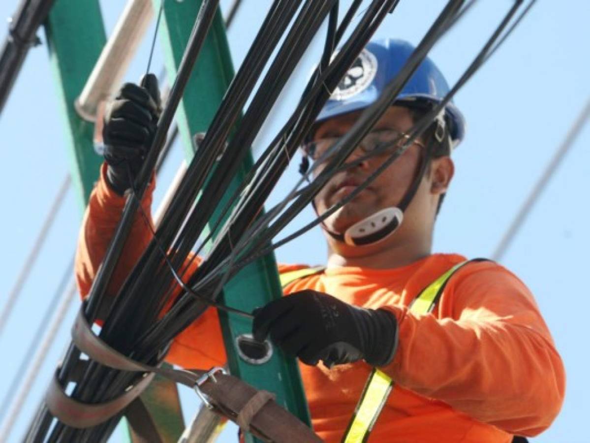 Retirarán 54 toneladas de cables sin utilidad en el Distrito Central