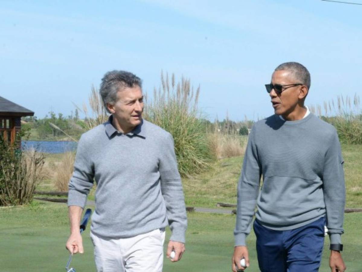 Obama juega golf con presidente argentino tras cumbre de economía verde