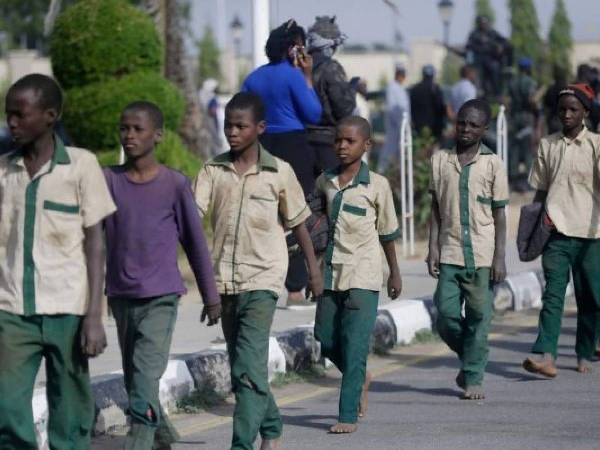 Rescatan a niños tras nuevo ataque a escuela en Nigeria