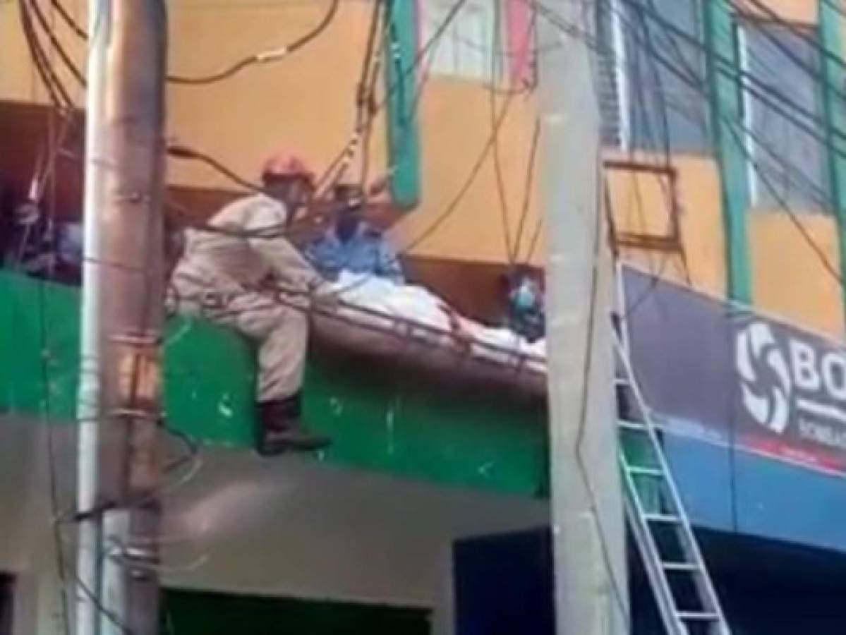 Hombre muere tras caer sobre rótulo en edificio de San Pedro Sula