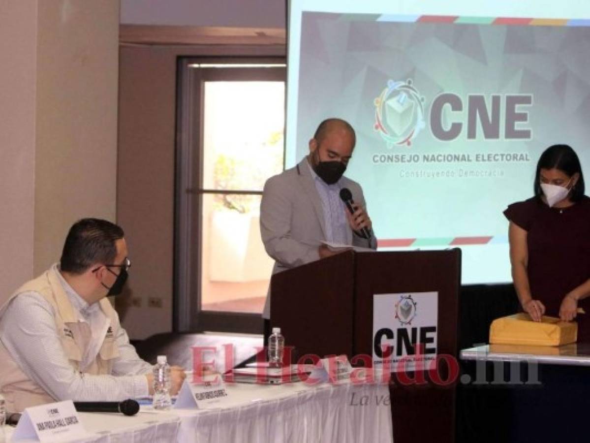 El CNE no ha firmado contrato con la empresa que se encargará del TREP