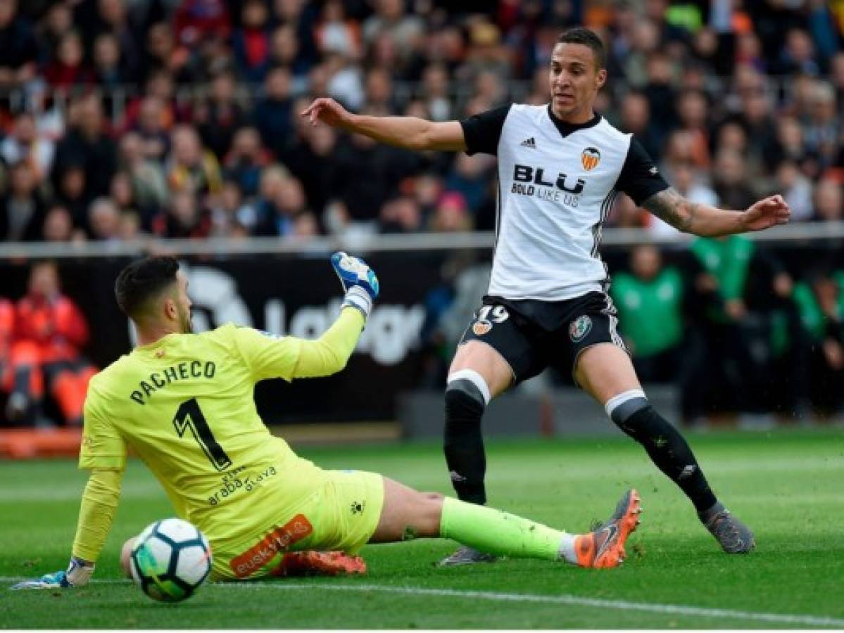Fútbol de España: El Valencia desplaza al Real Madrid del podio de la Liga