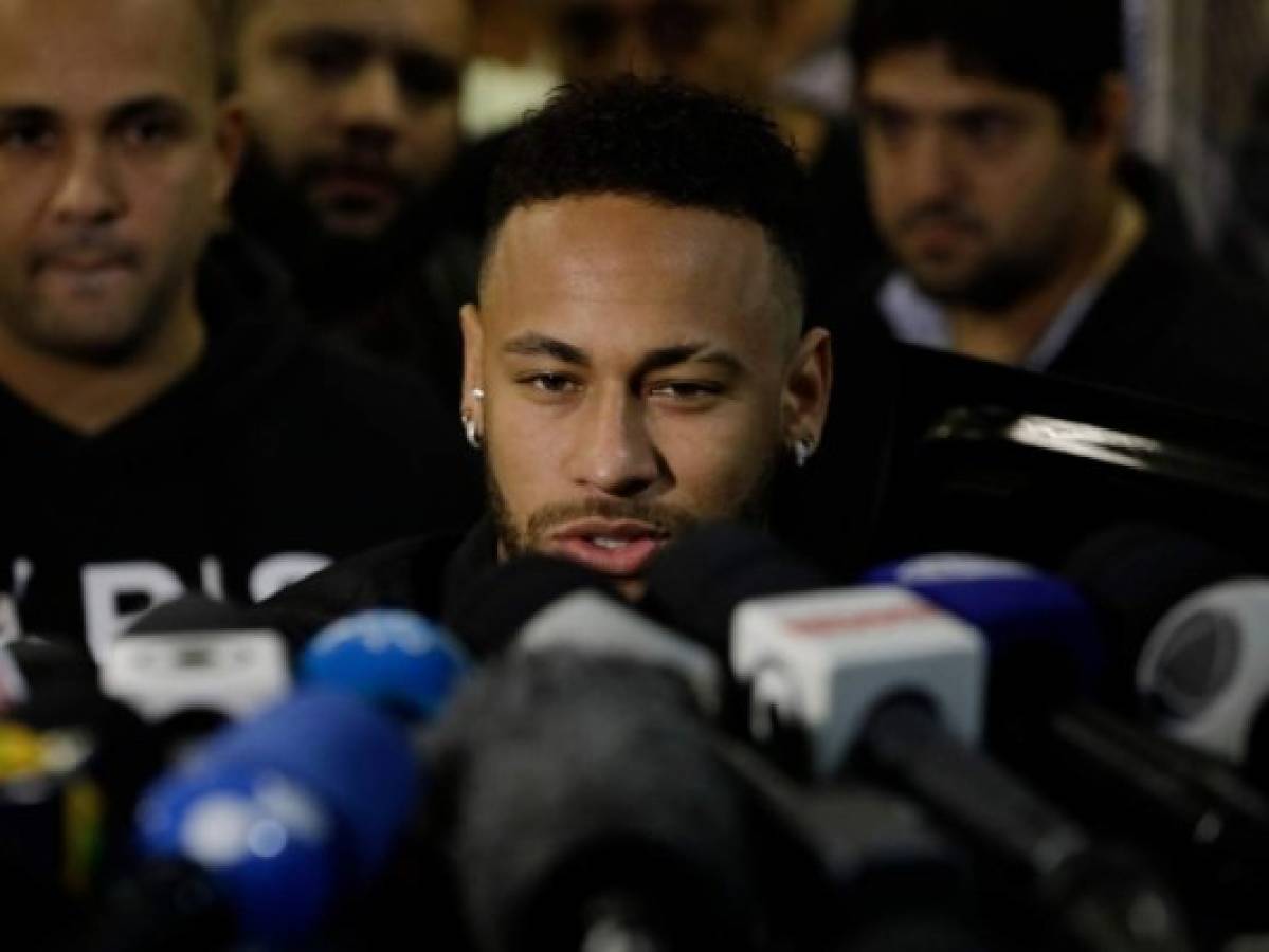 VIDEO: Las palabras de Neymar antes de entrar a declarar por acusación de violación