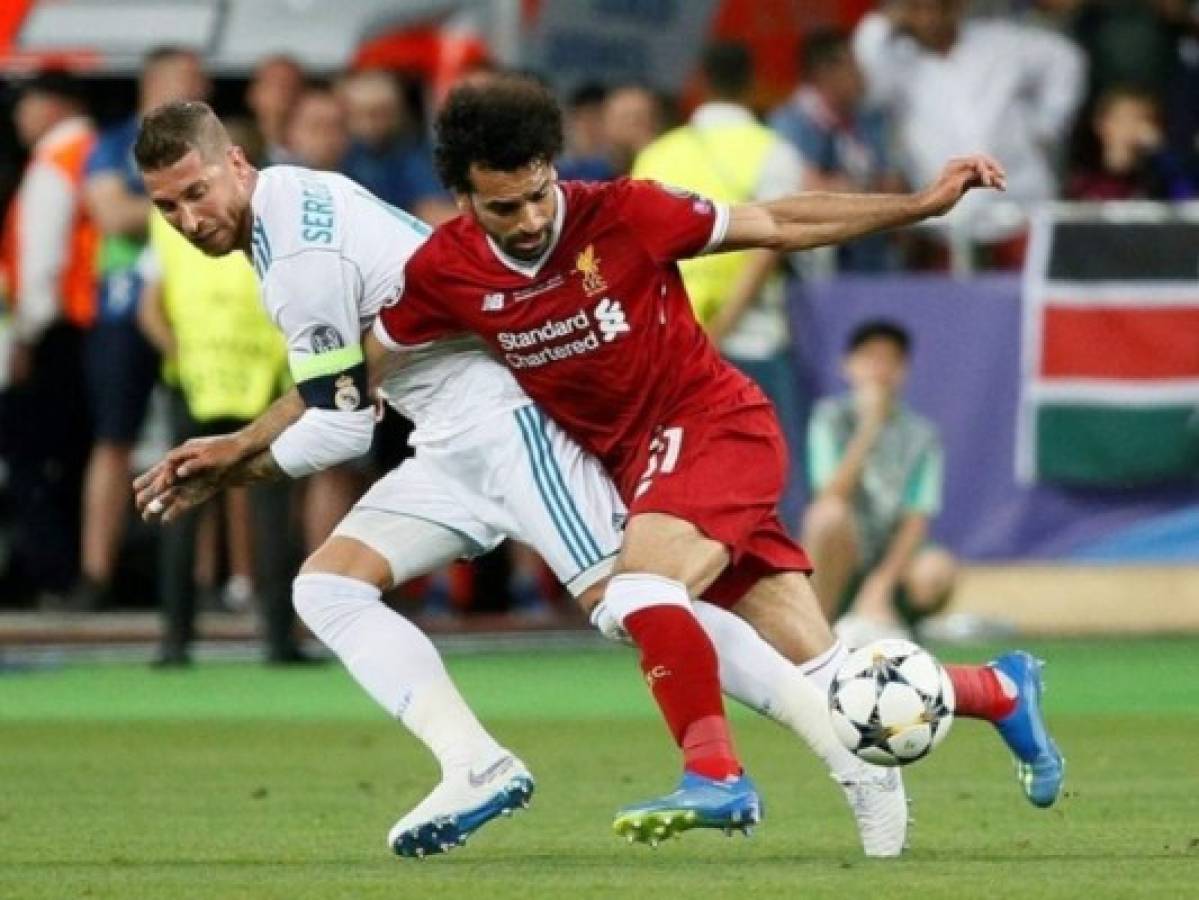 La lesión que sufrió Salah en aquel trascendental encuentro todavía sigue generando controversia entre los fanáticos reds. Foto: AFP
