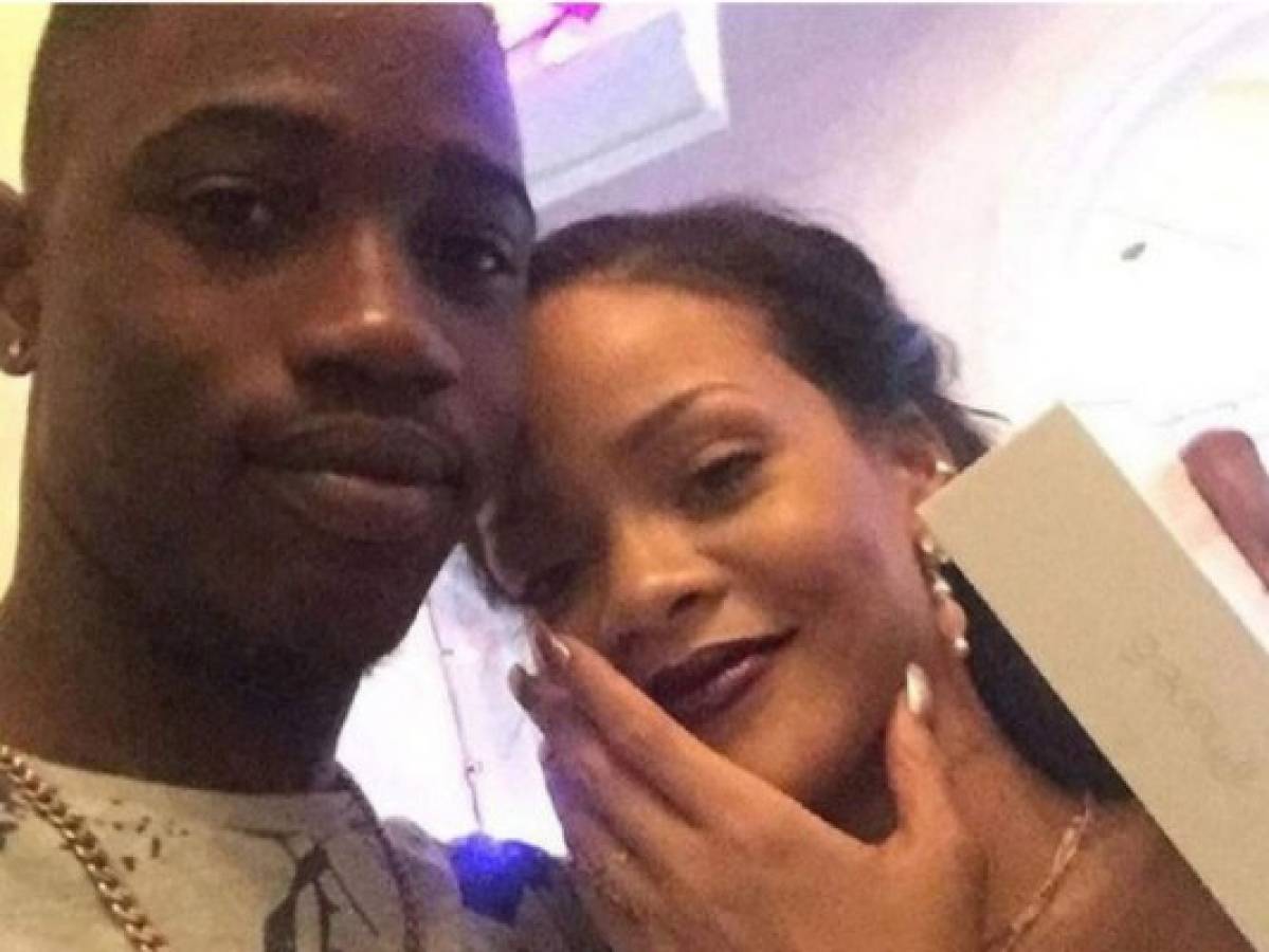 Rihanna dedica emotivo mensaje a su primo asesinado en Barbados