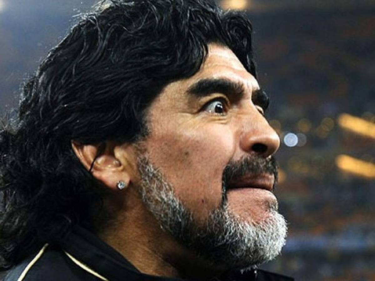 Diego Maradona reacciona furioso ante derrota de Argentina frente a Nigeria