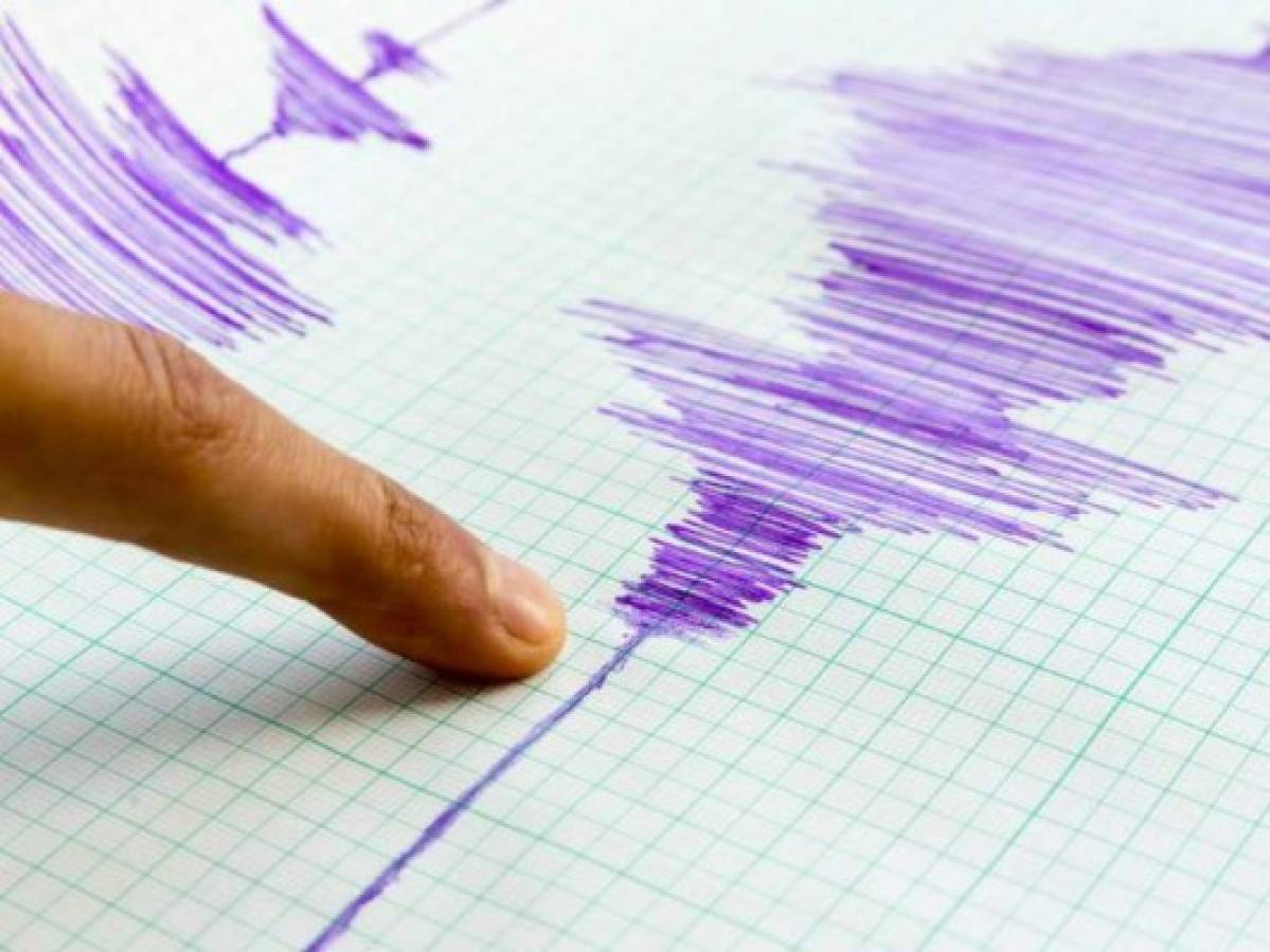 Fuerte sismo de magnitud 6.5 en la escala de Richter sacude Costa Rica