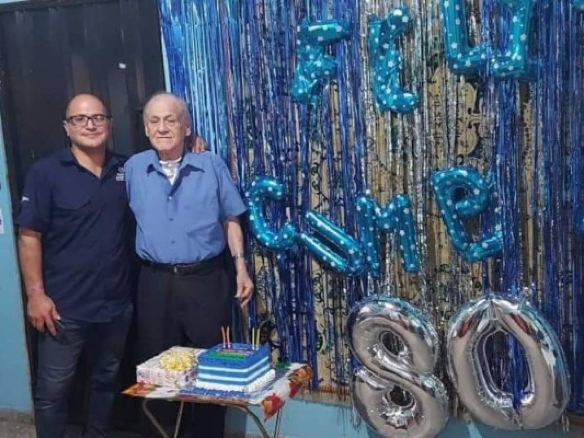 Chelato Uclés cumple 80 años lleno de salud y muchos éxitos