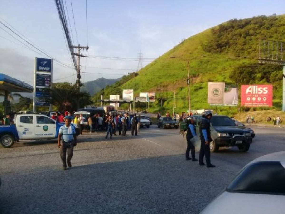 Transportistas rompen tregua y paralizan unidades en varias zonas de Honduras