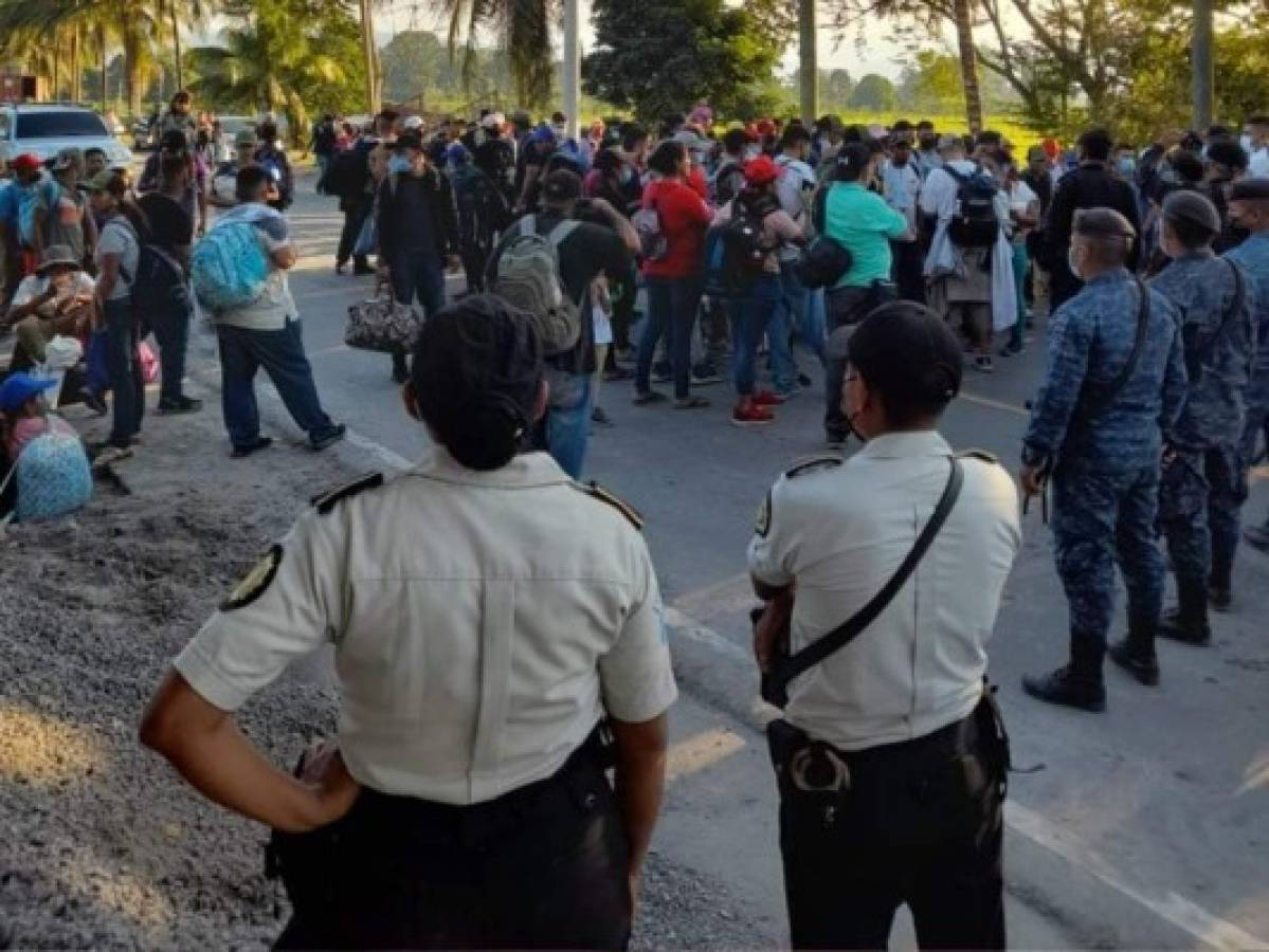 Reportan enfrentamientos entre migrantes y autoridades de Guatemala