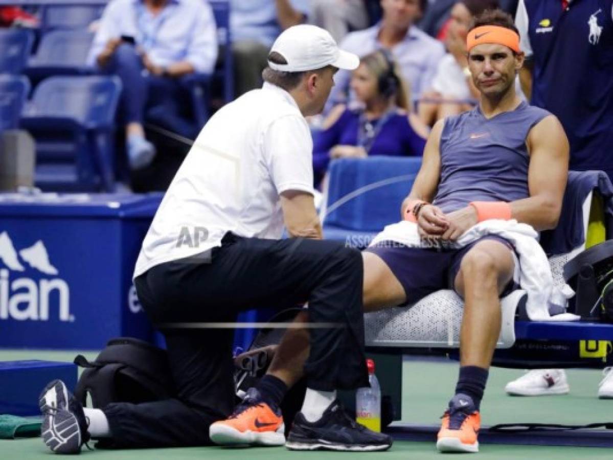 Nadal se retira de torneos en Beijing y Shanghái por lesión