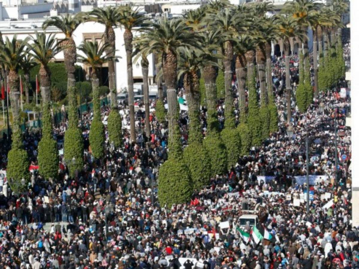 Ministro de Defensa israelí llama a boicotear negocios árabes tras protestas