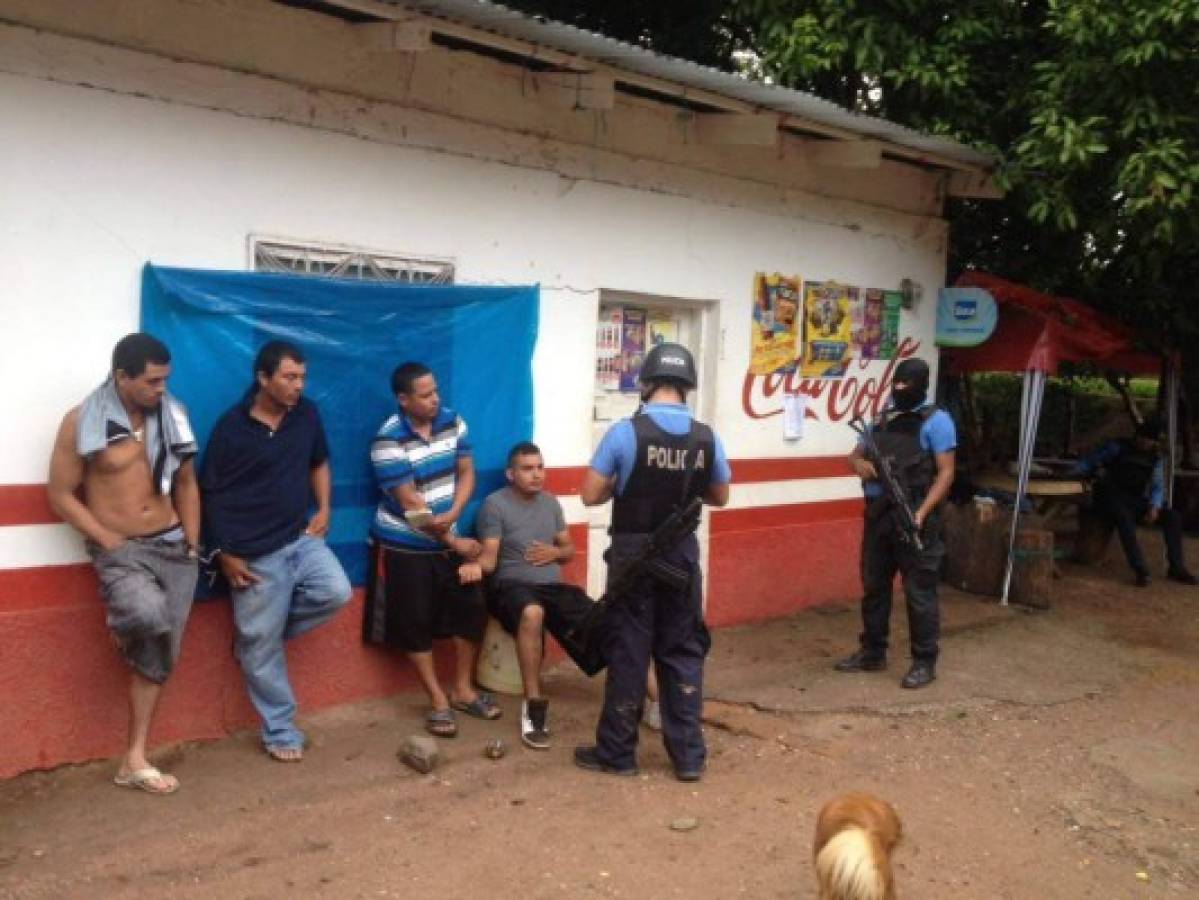 Detienen a ocho supuestos miembros de bandas criminales en Comayagua