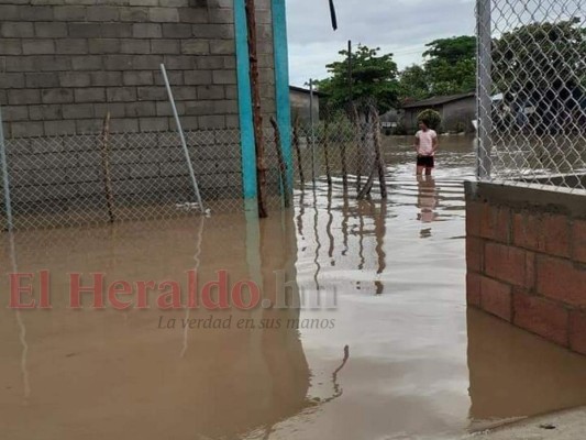 Lluvias provocan inundaciones en Valle; se mantiene la alerta verde en 10 departamentos de Honduras