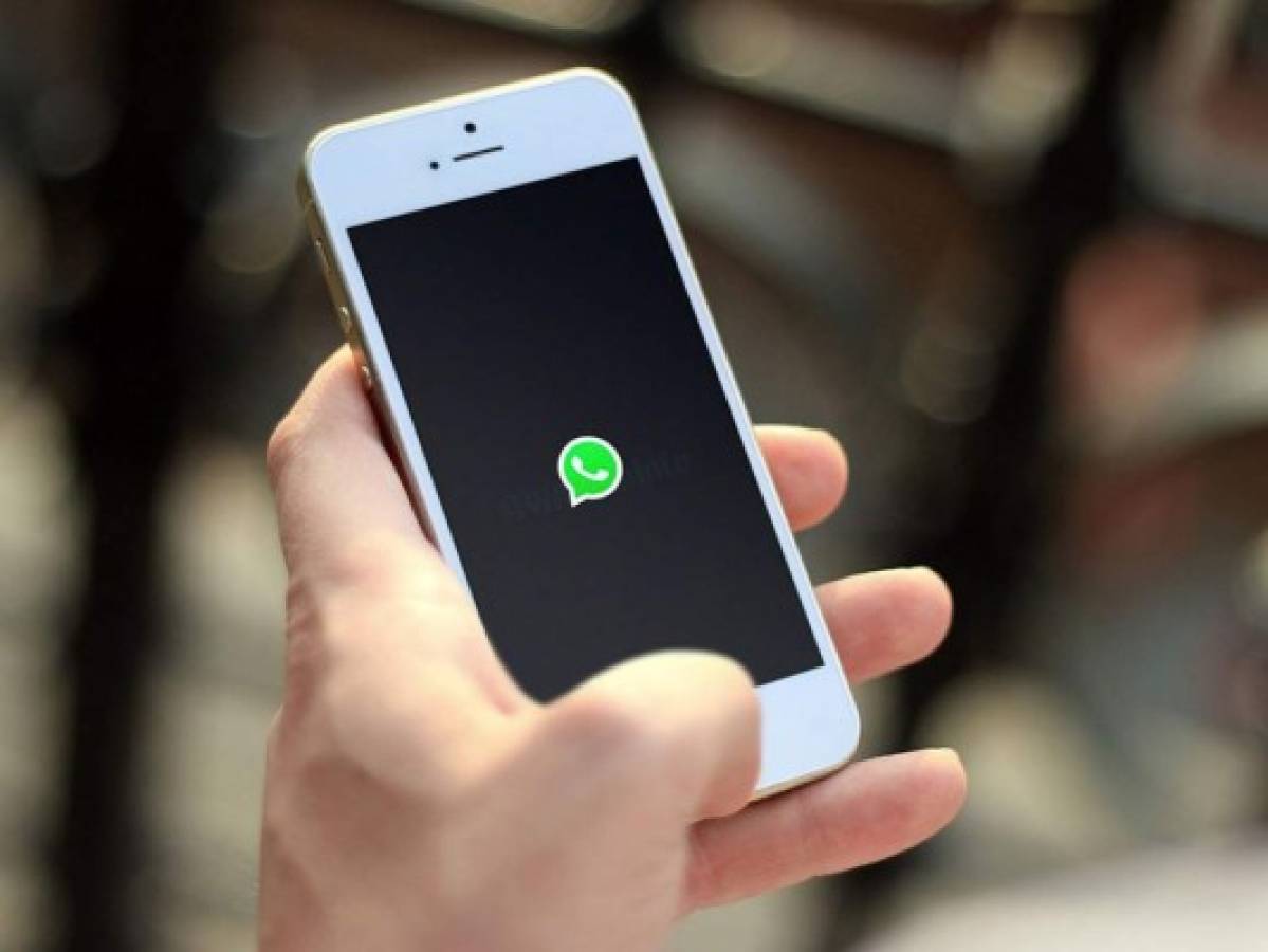 ¿Cómo activar el modo oscuro de WhatsApp antes que otros usuarios?