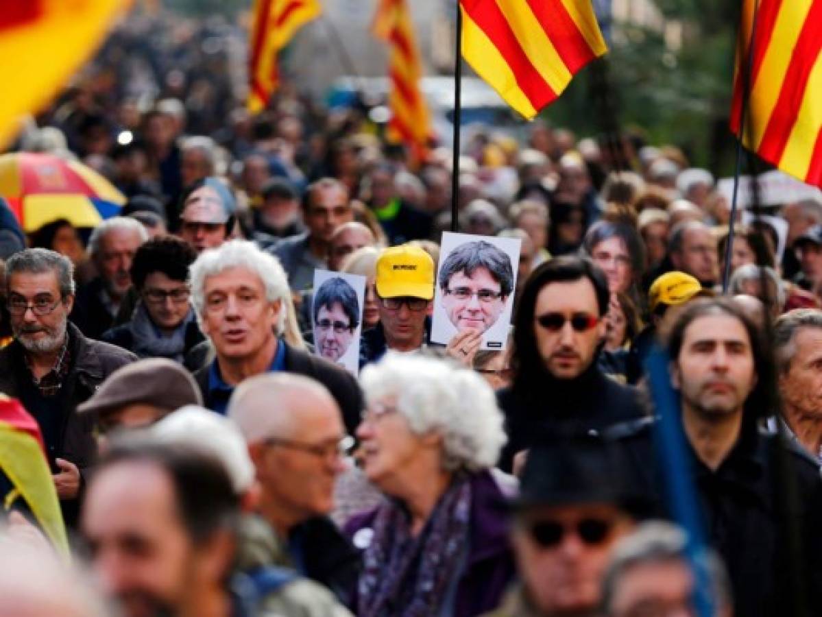 Cataluña bloqueada por la investidura de Carles Puigdemont  