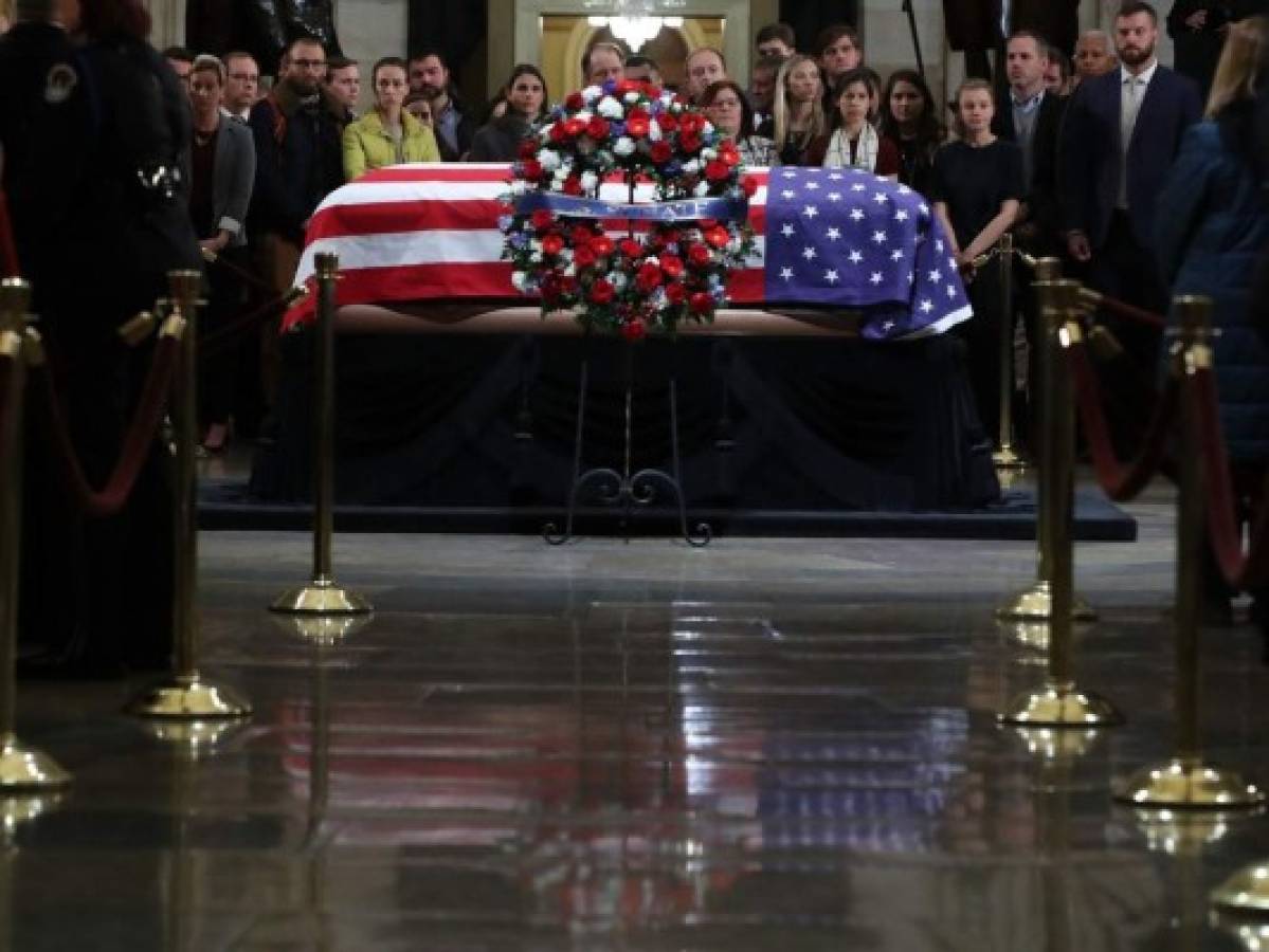 EEUU se viste de luto para el funeral de Estado de George H. W. Bush