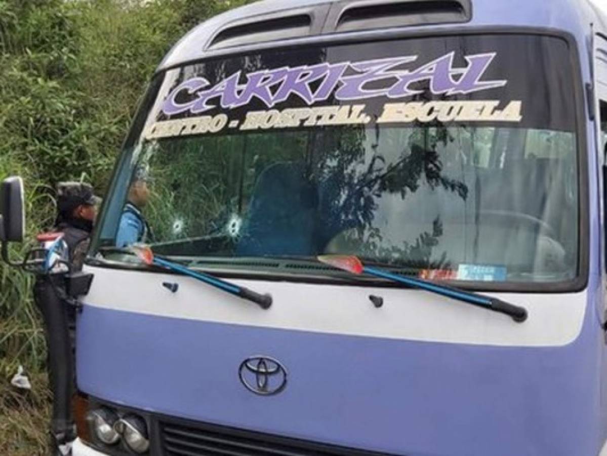 A balazos matan a pasajero dentro de un bus en El Carrizal