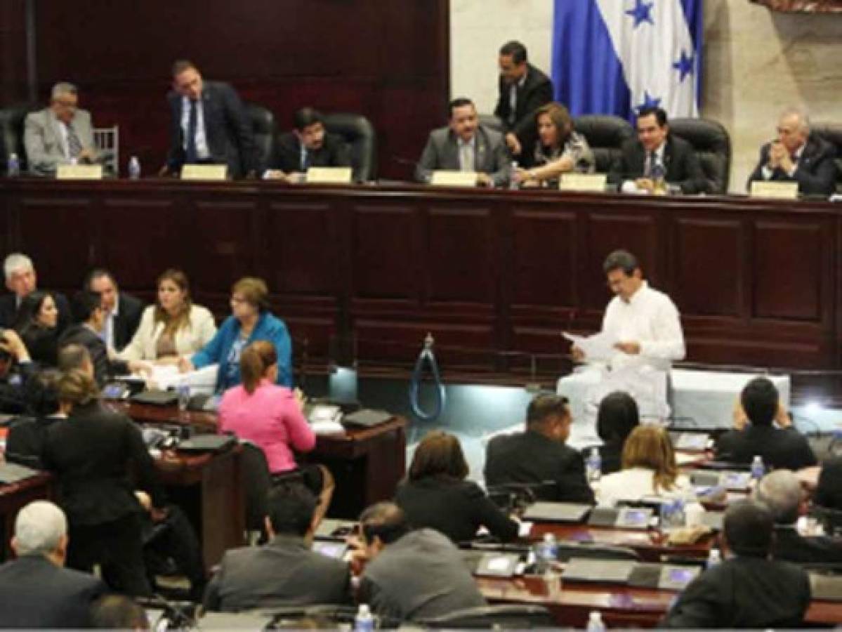 Diputados barajan una tercera votación