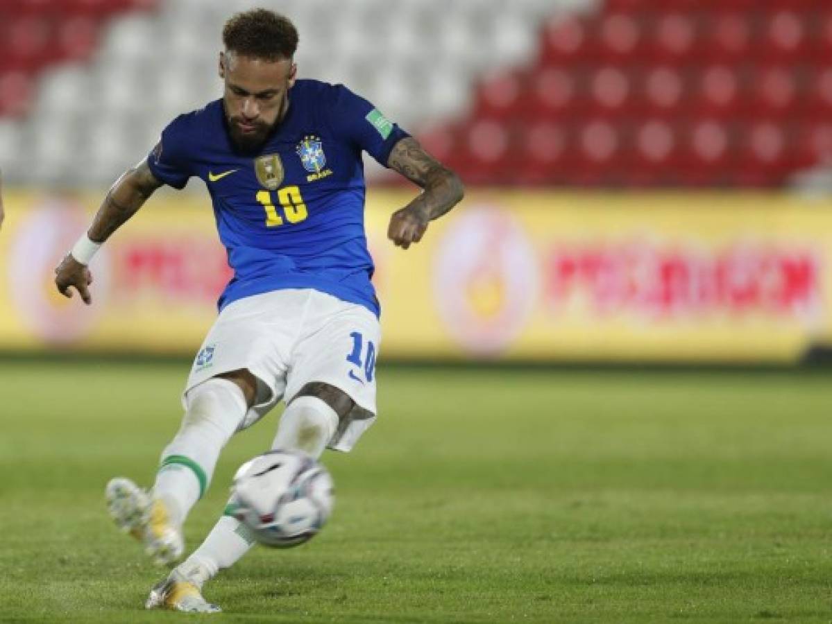 Neymar y Thiago Silva incluidos en plantel de Brasil