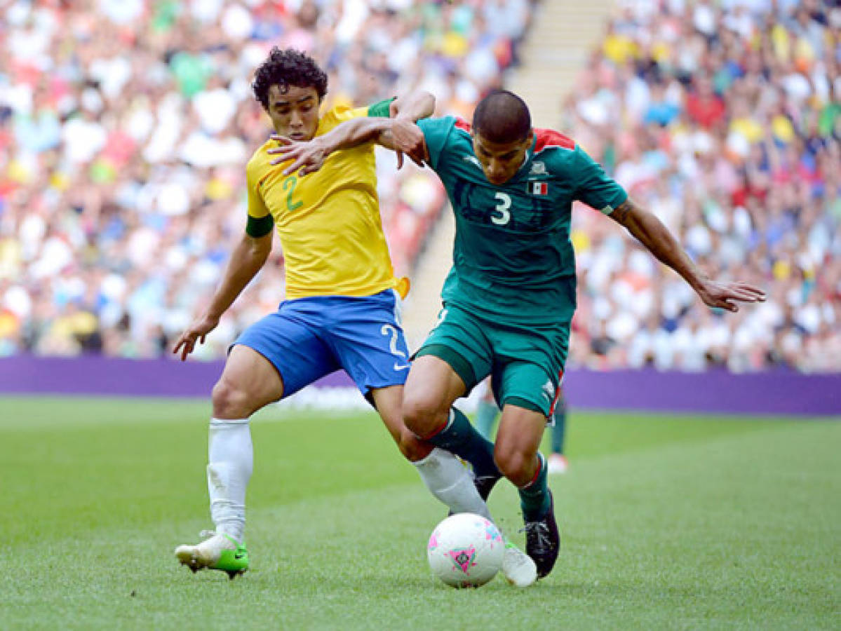 México gana oro olímpico en fútbol masculino al vencer a Brasil 2-1