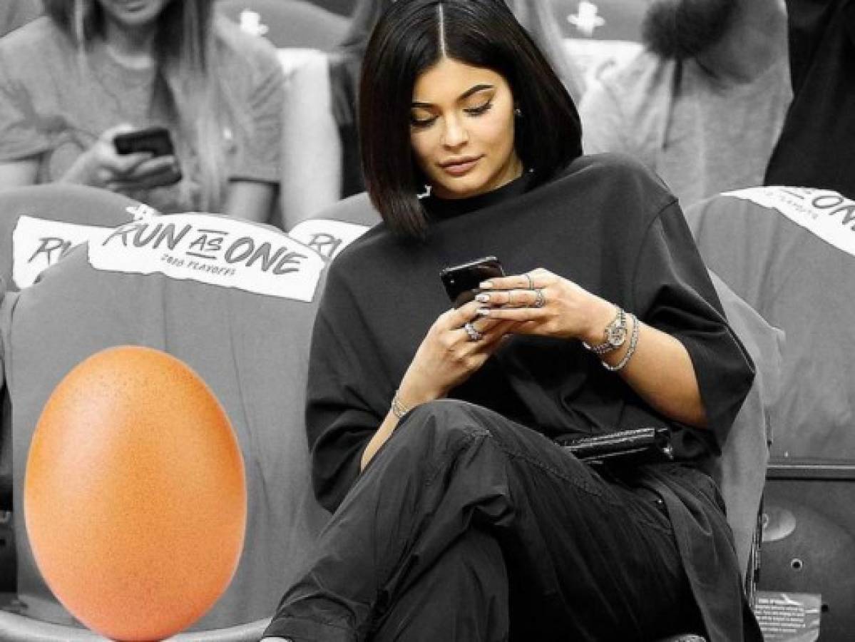 Revelan la historia atrás del huevo que destronó a Kylie Jenner de Instagram