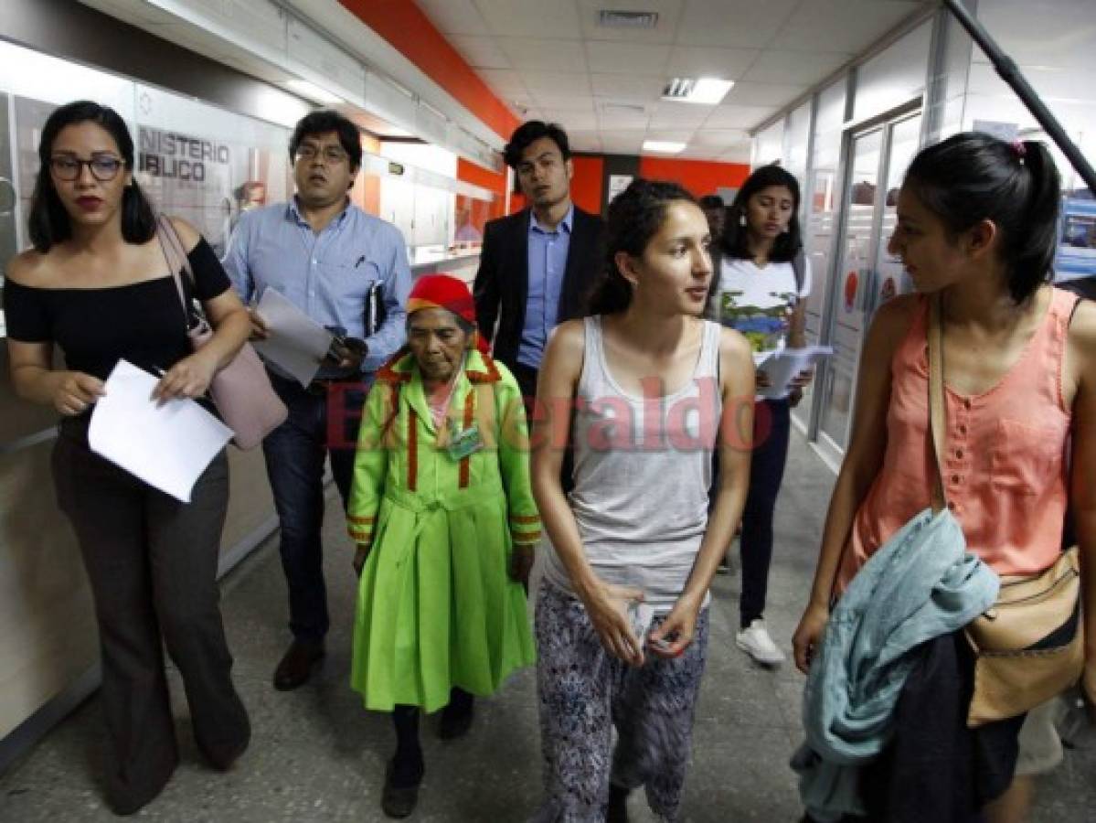 Familia de Berta Cáceres denuncia exclusión de juicio  