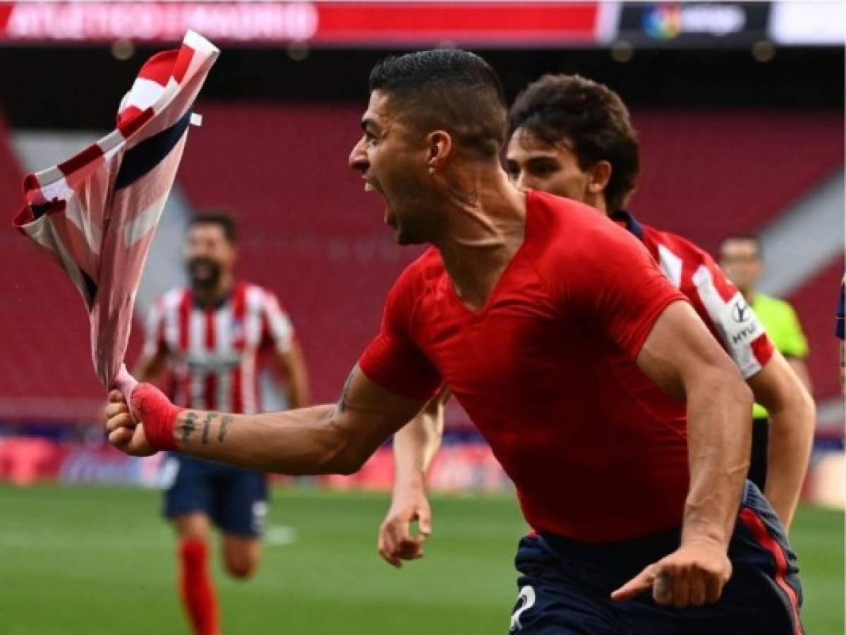 Dramático gol de Suárez mantiene en el liderato al Atlético de Madrid