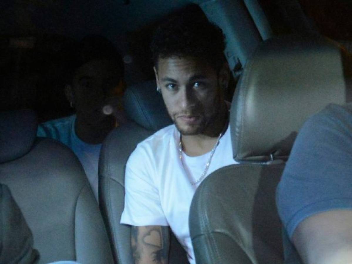 Neymar dice estar 'triste por la derrota' del PSG ante el Real Madrid