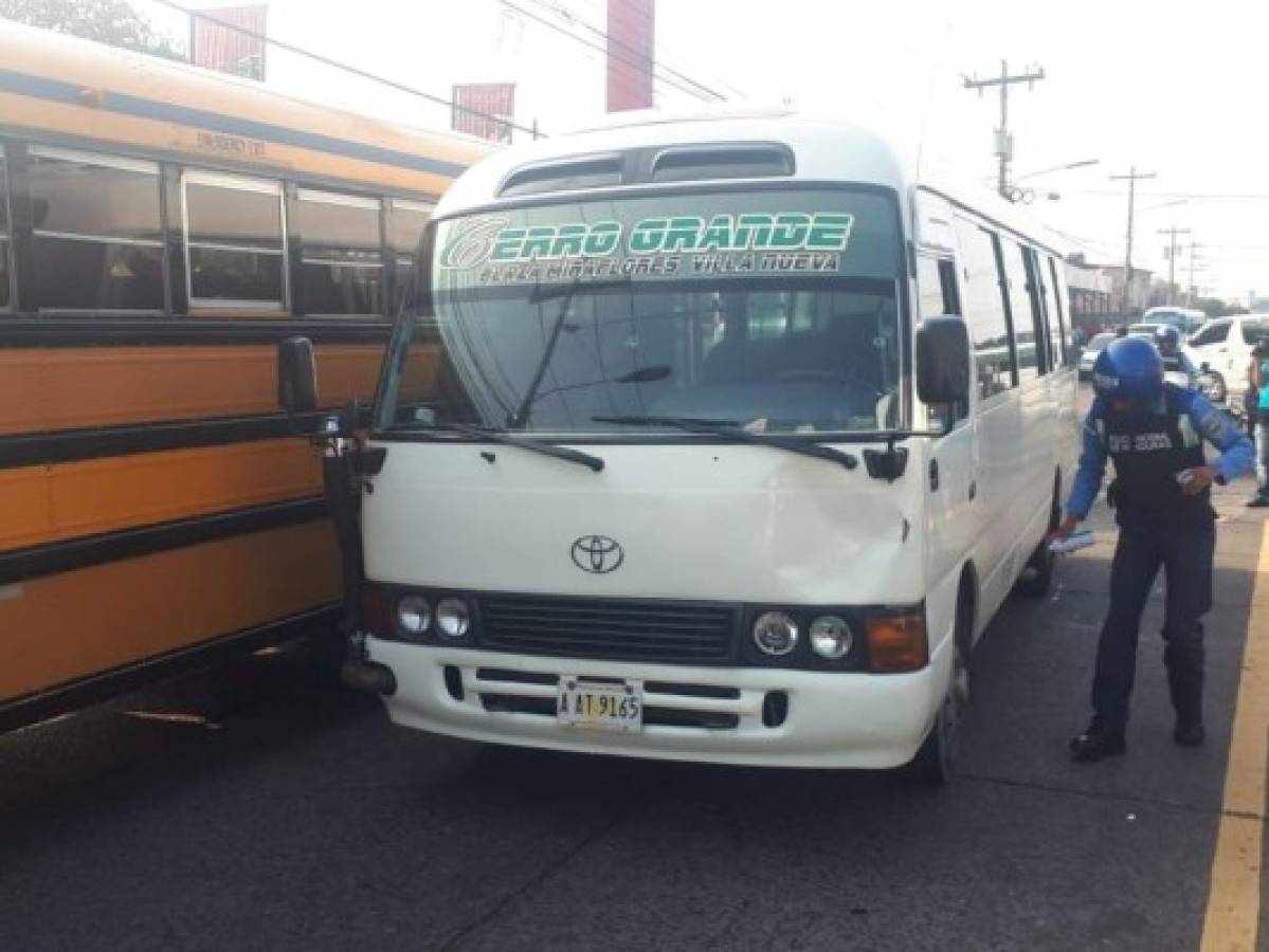 Bus rapidito atropella a un guardia de seguridad en la capital