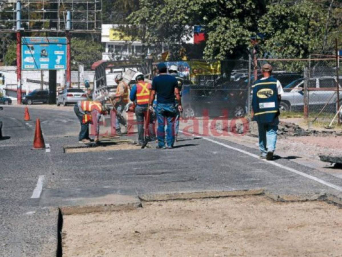 Alcaldía Municipal inicia operativos de bacheo en la capital de Honduras