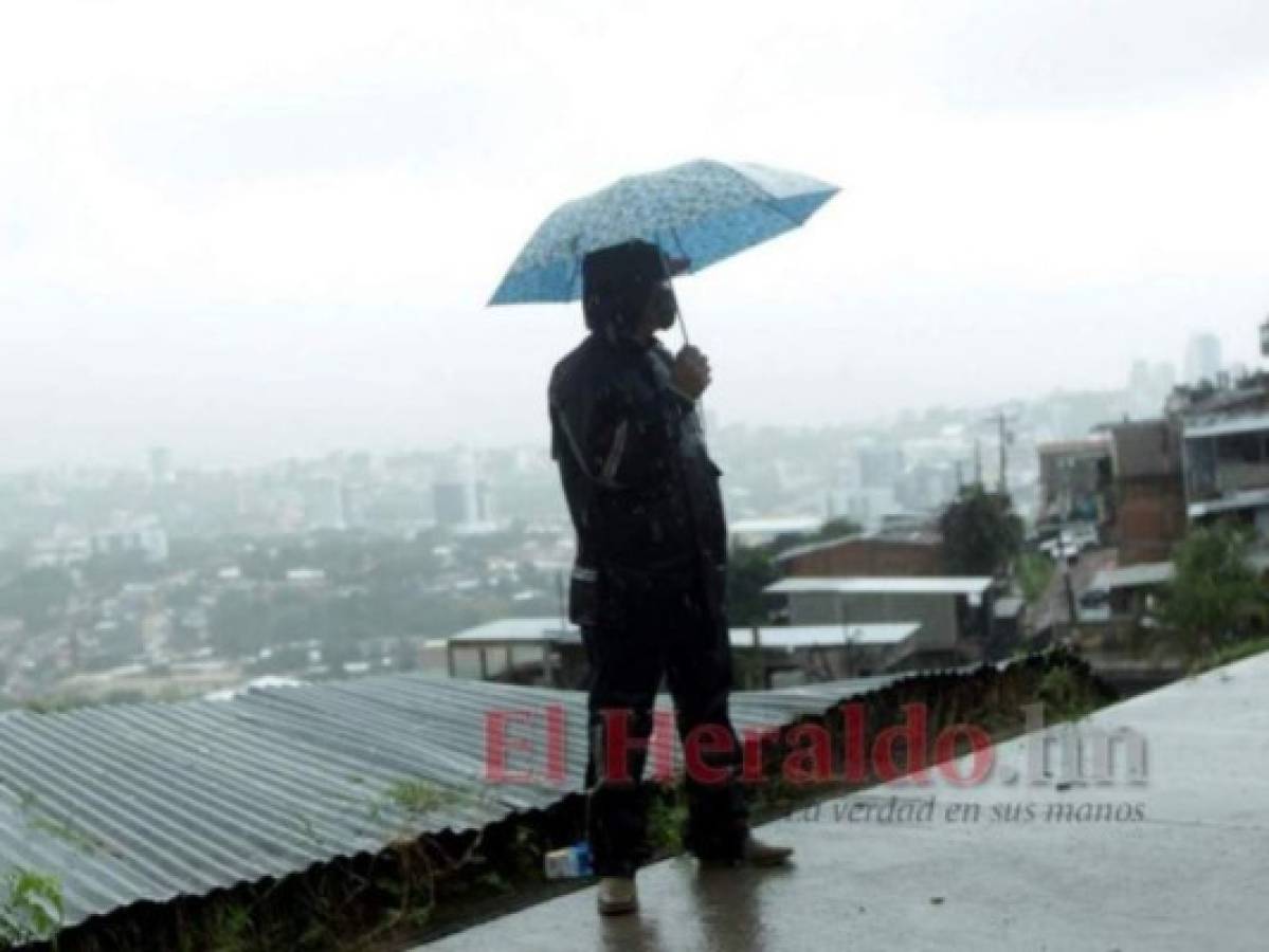 Onda tropical dejará lluvias con actividad eléctrica en Honduras este lunes