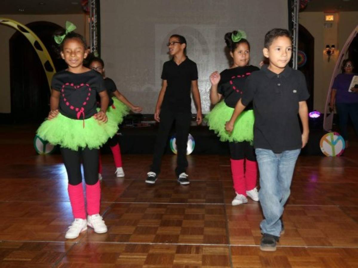 Un centenar de niños muestran sus talentos en el III Neuro Talent Show