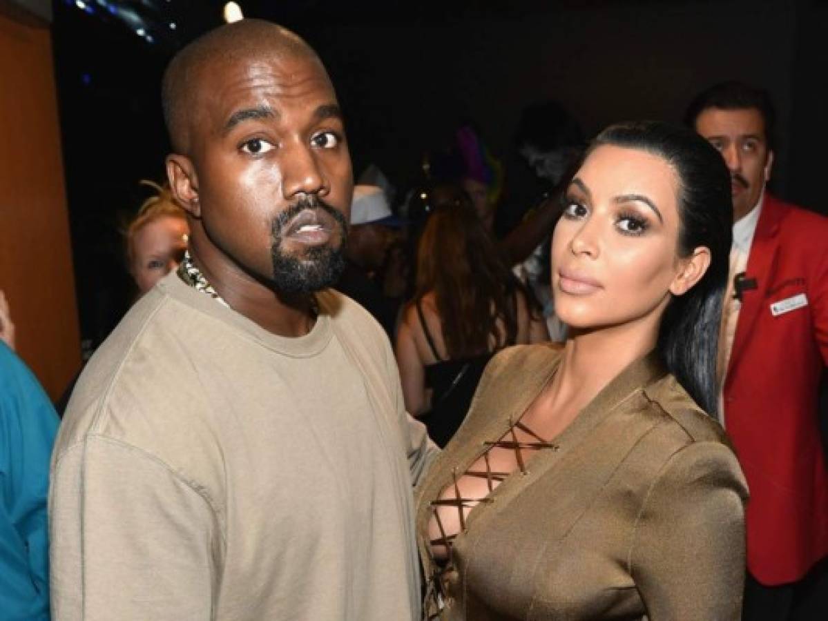 Kim Kardashian está considerando divorciarse de Kanye West