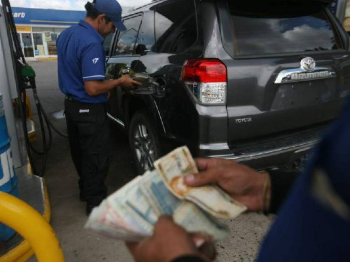 Honduras: Pronostican rebajas en los precios de los combustibles a partir de la próxima semana
