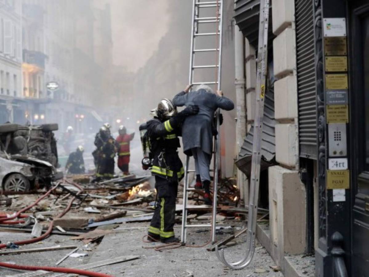 Explosión de gas en panadería de París deja dos muertos y 47 heridos