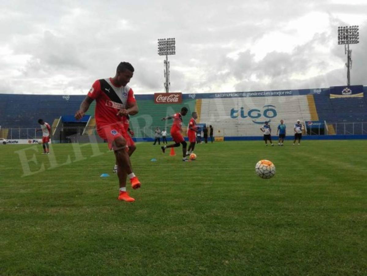 Olimpia comienza su pretemporada bajo el mando del colombiano Carlos Restrepo