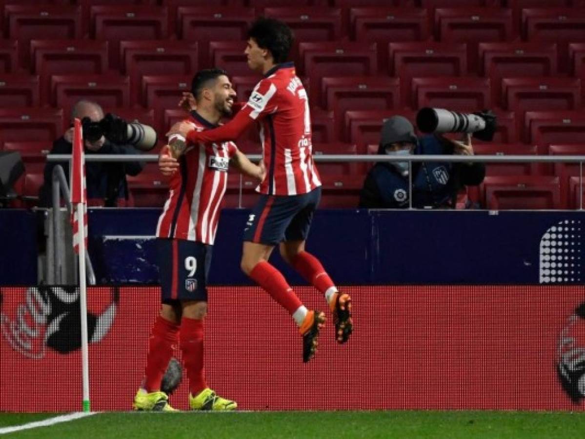 Atlético de Madrid vence 3-1 al Valencia y es más líder que nunca