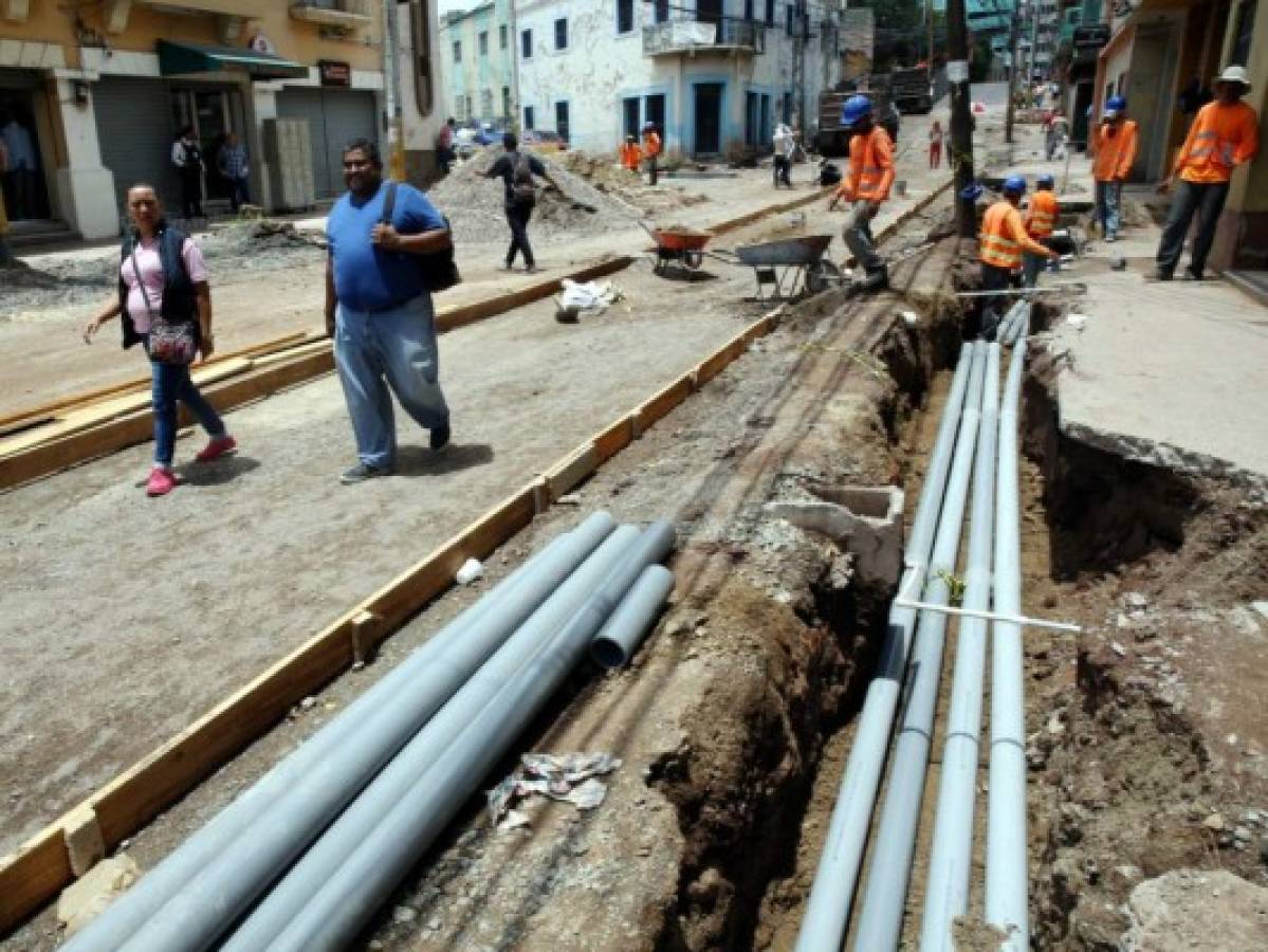 Avanza soterrado de cables en la avenida Gutenberg de Tegucigalpa