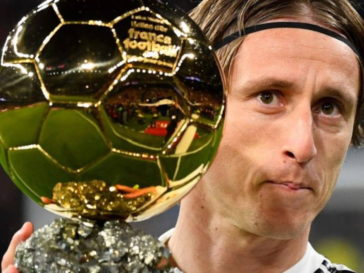 Modric ofrece el Balón de Oro a la afición 
