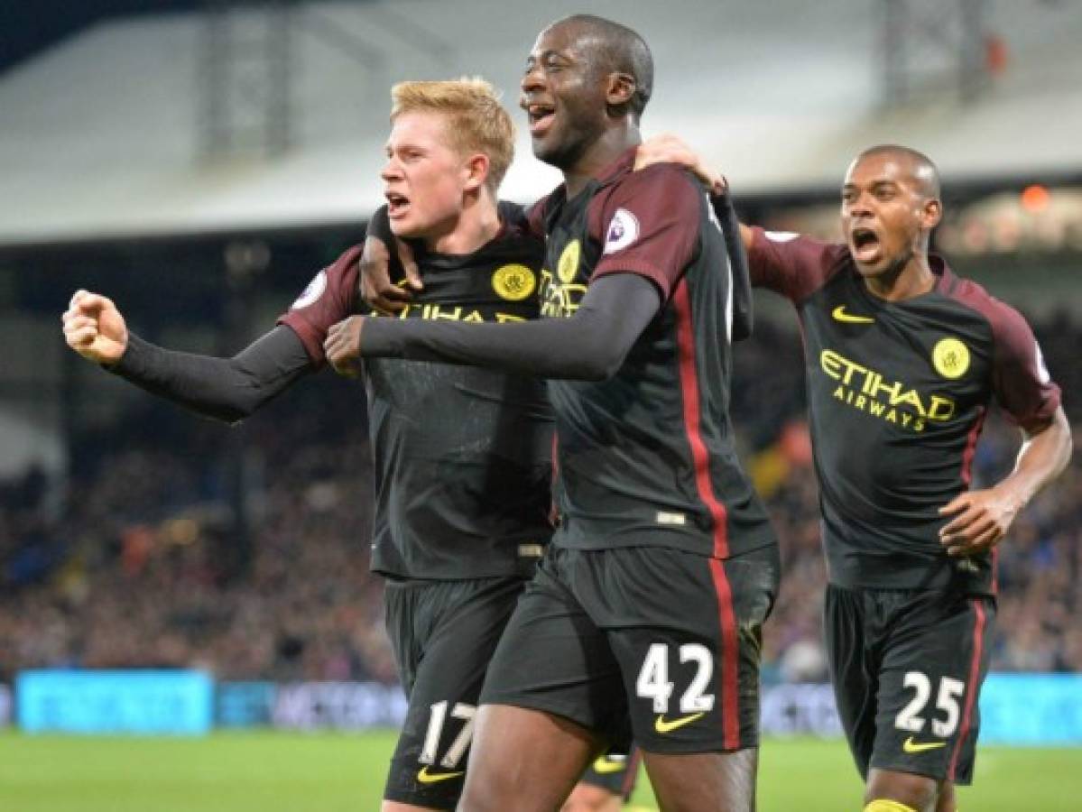 El City alcanza al Liverpool en el liderato de la Premier