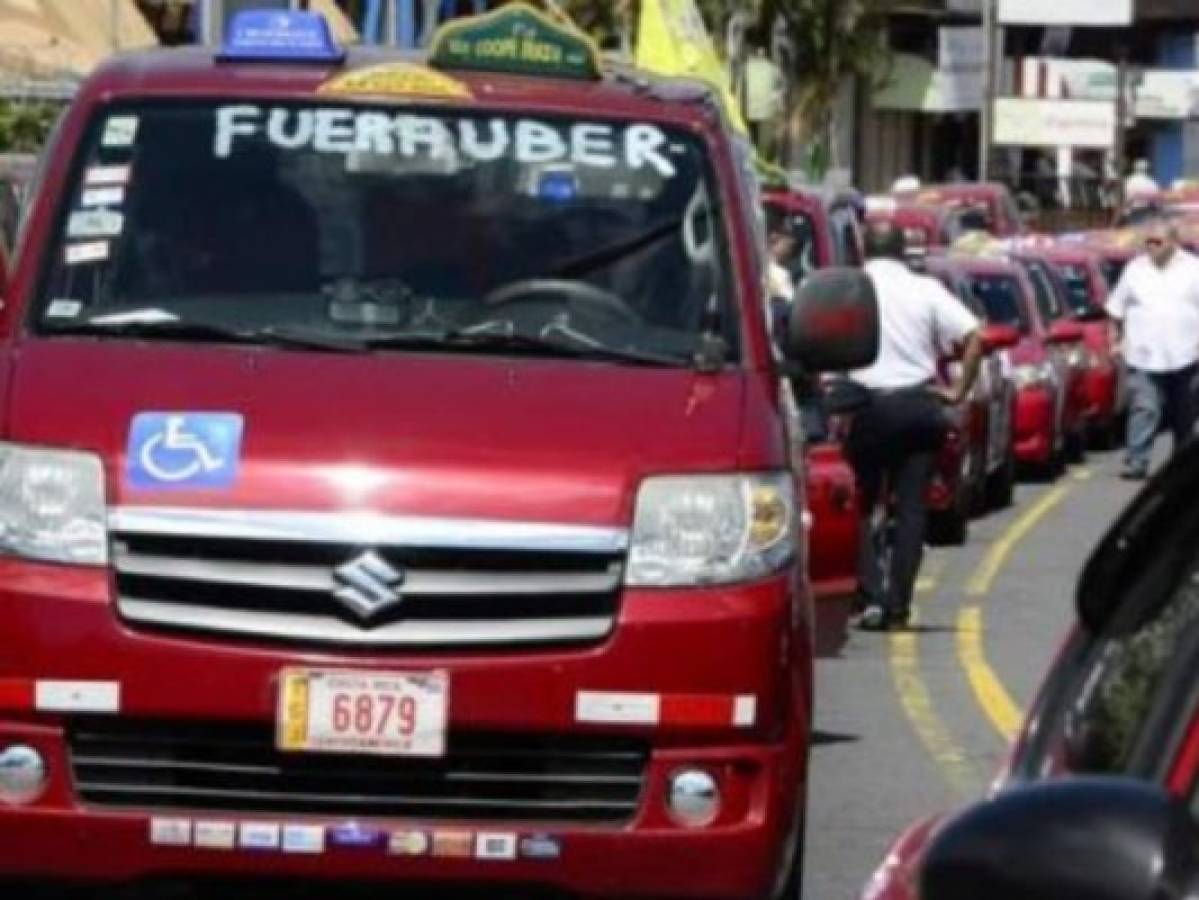Gobierno pide a la empresa Uber cesar operaciones en Costa Rica